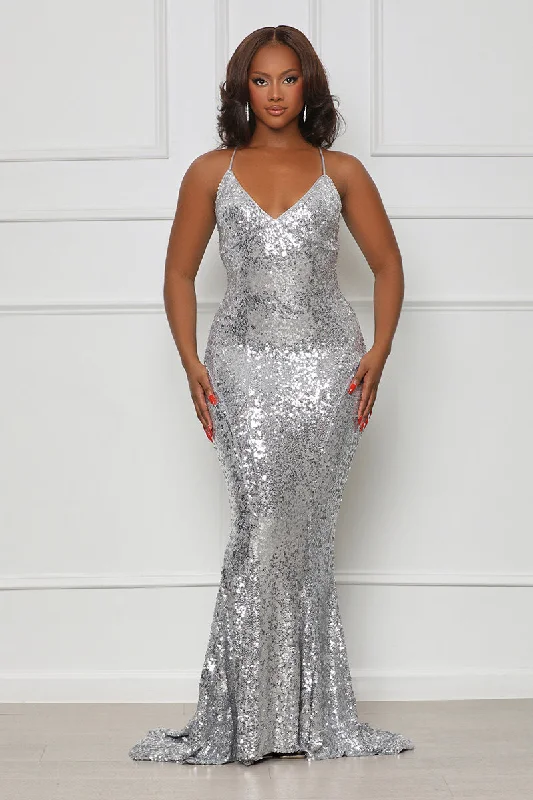 Glimmer Nights Sequin Gown (Silver)