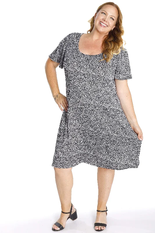 Vikki Vi Jersey Snow Leopard T-Shirt Style Dress